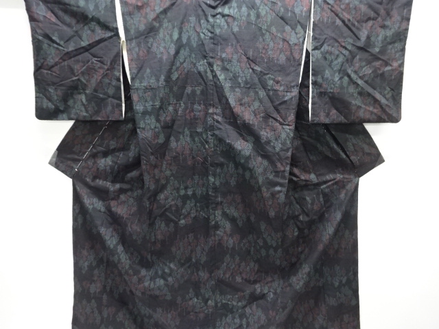 アンティーク　樹木模様織出し本場結城紬100亀甲着物（石下）